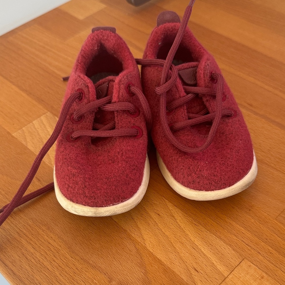Allbirds Smallbirds Kids Burgundy Sneakers T7